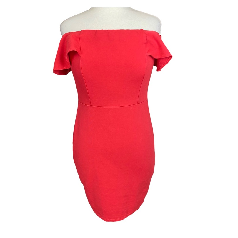 NOBLE U Red Off the Shoulder Dress Size Large